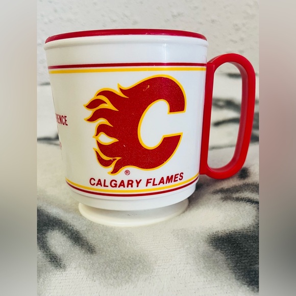 Calgary Flames Other - 1986 NHL Calgary Flames Stanley Cup Finalists Travel Mug with Lid/Base Holder